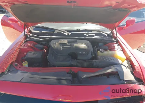 2018 Dodge Challenger Sxt z USA, uszkodzony, nr VIN 2C3CDZAG9JH314622